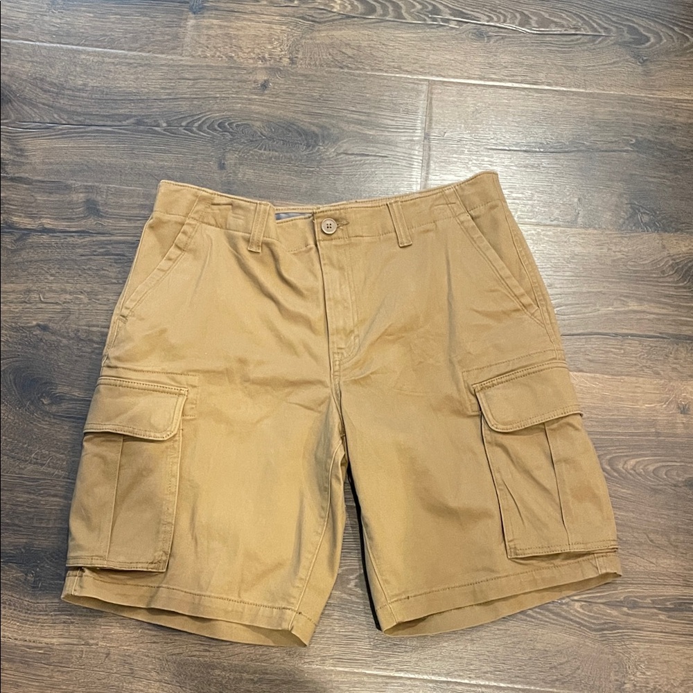 Sonoma Men's Khaki Cargo Shorts NWOT